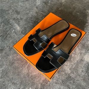 Hermes oran sandals